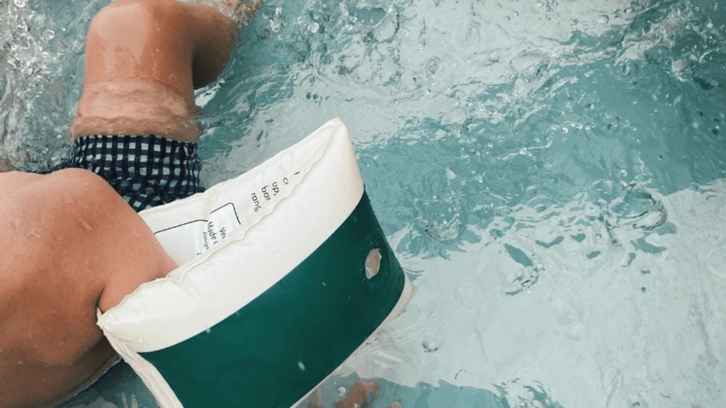 Like a fish in the water? Swim instructor Maxime Bodson from Jungle Skills to the rescue!