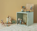 Grandma and grandpa mouse in cigar box - Maileg
