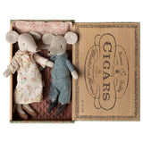 Grandma and grandpa mouse in cigar box - Maileg