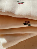 Tetradoeken 3 pack muslin cloth - Cherry - Konges Slojd